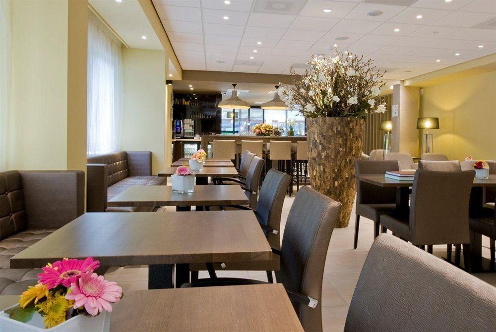 Holiday Inn Express Amsterdam - South, An Ihg Hotel Restaurant photo