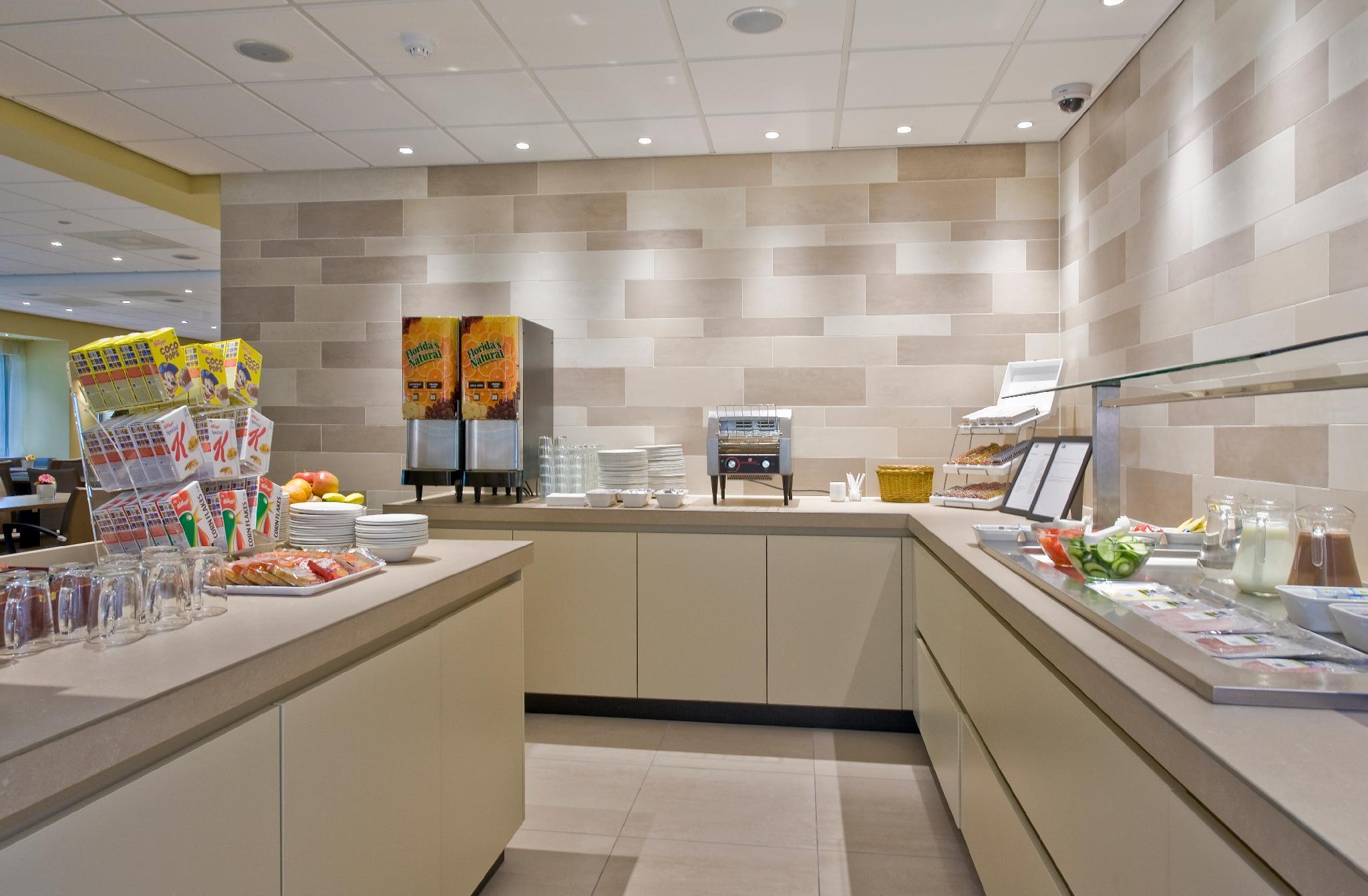 Holiday Inn Express Amsterdam - South, An Ihg Hotel Restaurant photo