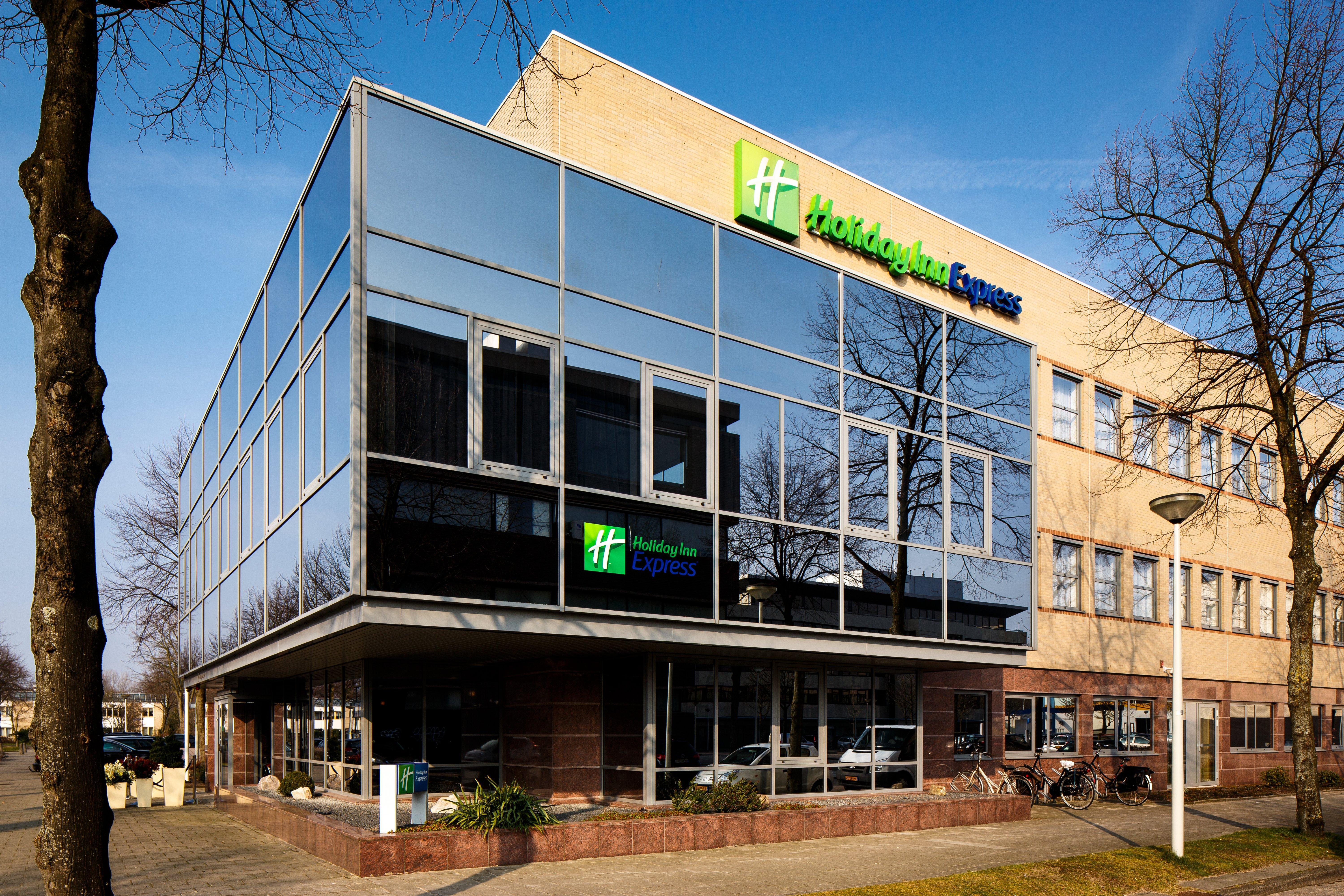 Holiday Inn Express Amsterdam - South, An Ihg Hotel Exterior photo